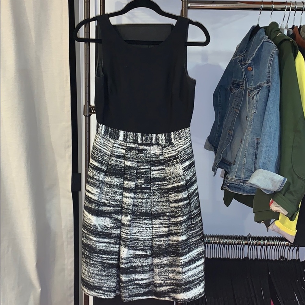 Kate spade dress with bows on back